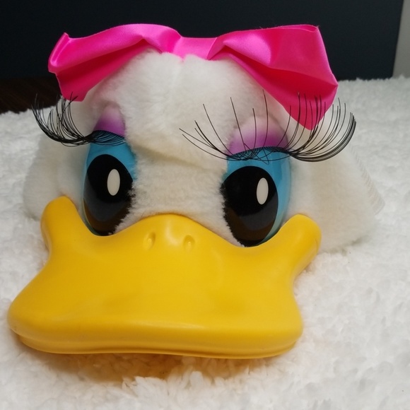 daisy duck hat disney store